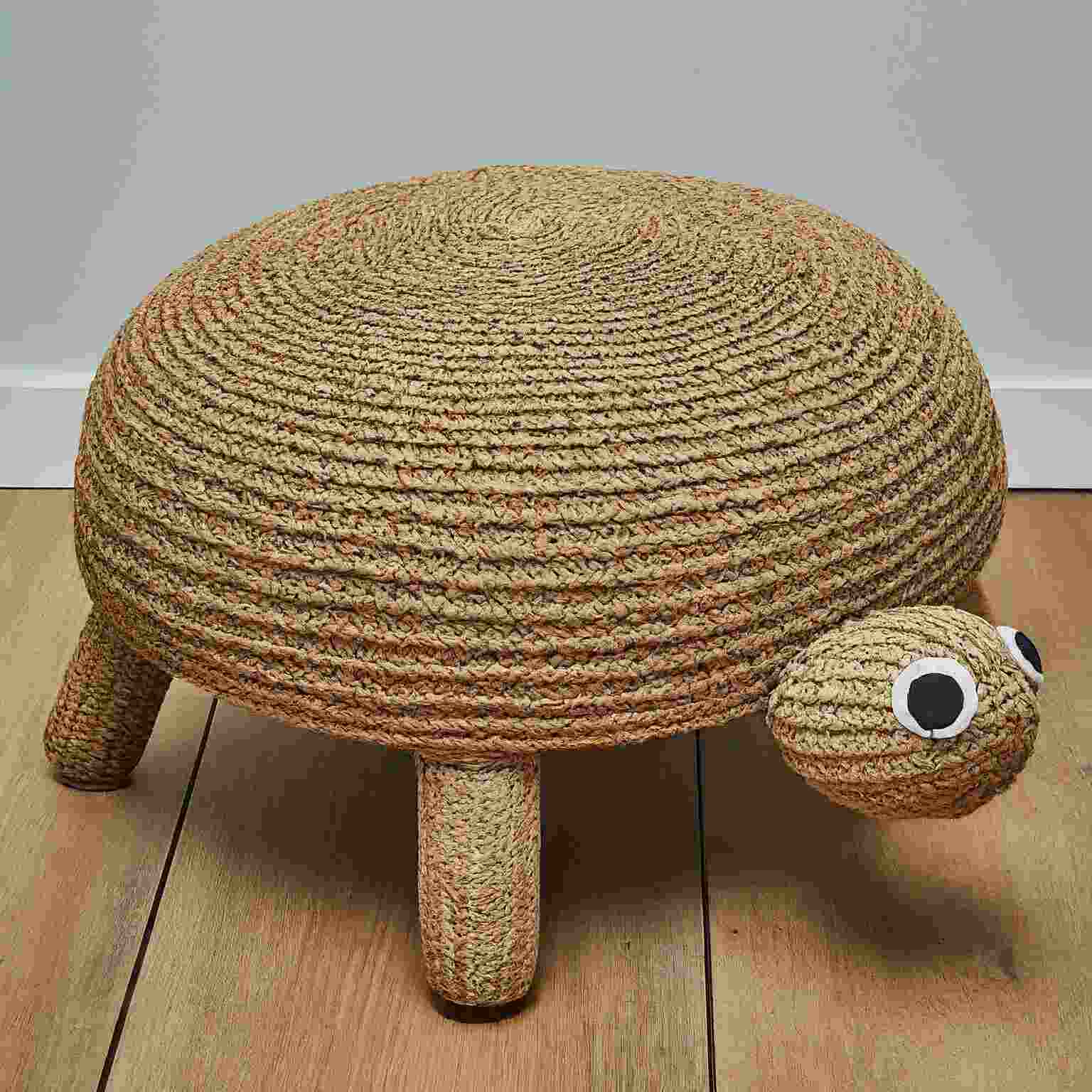 Animal_Footstool_3